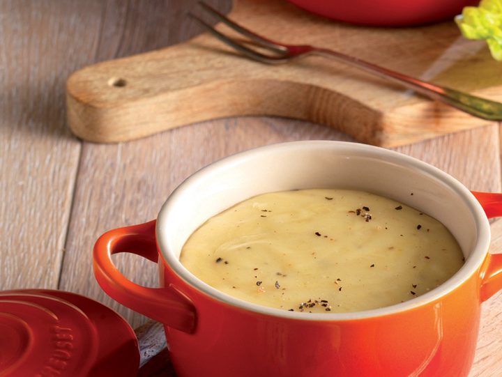 Swiss Emmental and Gruyere Fondue with French Bread